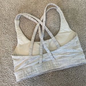 Lululemon sports bra
